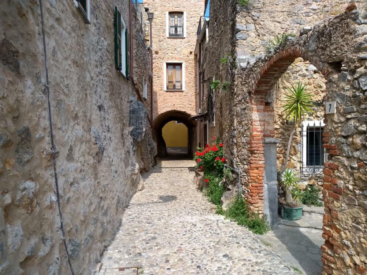 Acasadigiuly Villa Ceriale Bagian luar foto