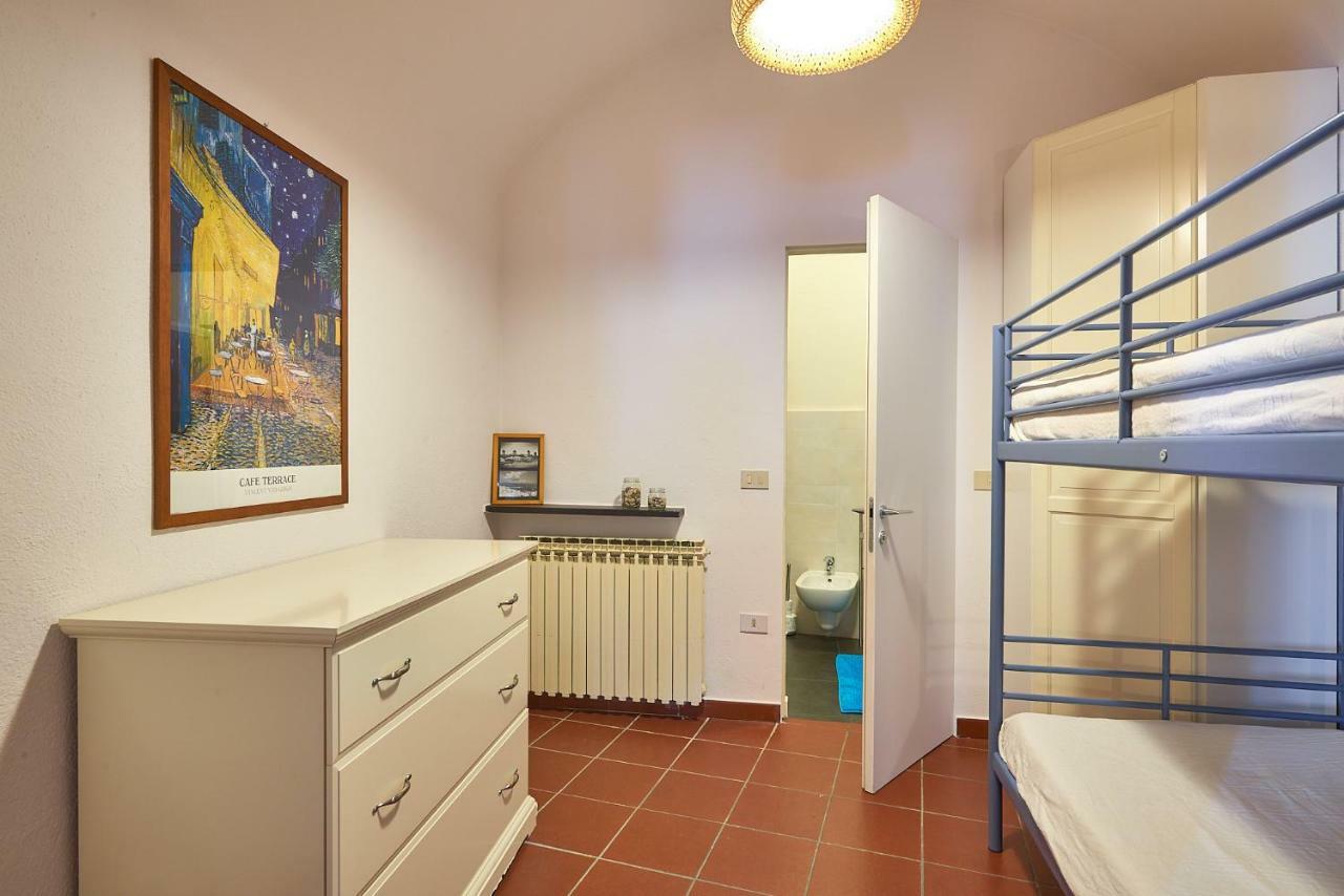 Acasadigiuly Villa Ceriale Bagian luar foto