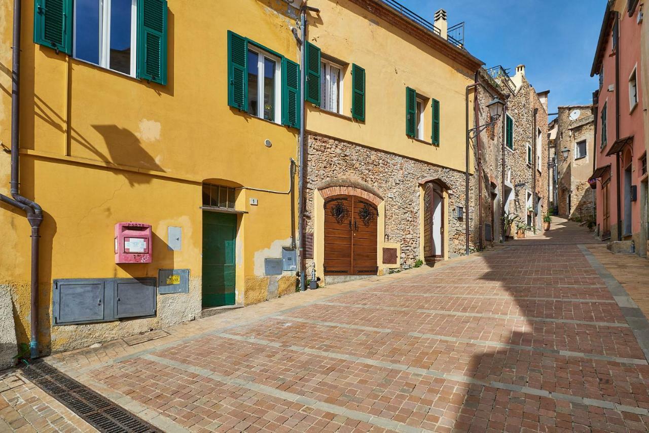 Acasadigiuly Villa Ceriale Bagian luar foto