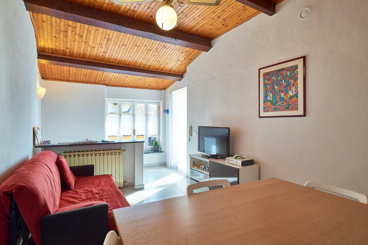 Acasadigiuly Villa Ceriale Bagian luar foto